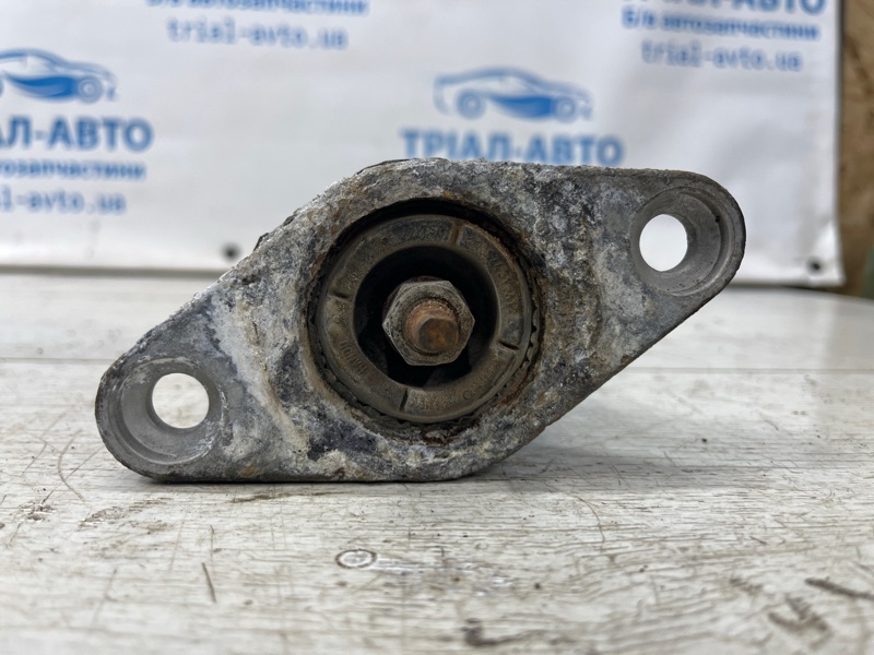 Амортизатор задний I30 2011-2017 GD 1.6 diesel D4FB Амортизатор задний I30 2011-2017 GD 1.6 diesel D4FB