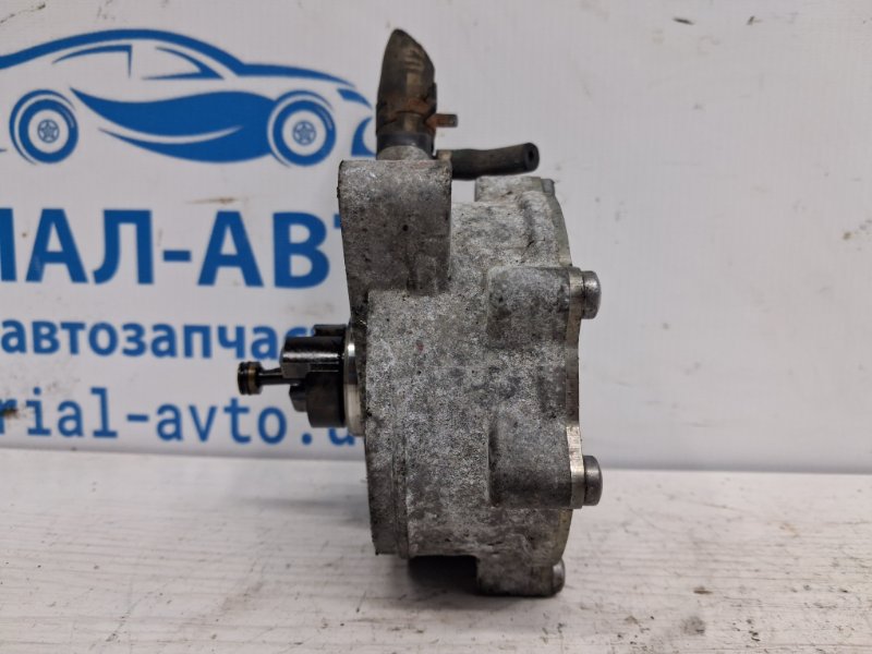Насос вакуумный Kia Sportage QL 1.7 diesel D4FD