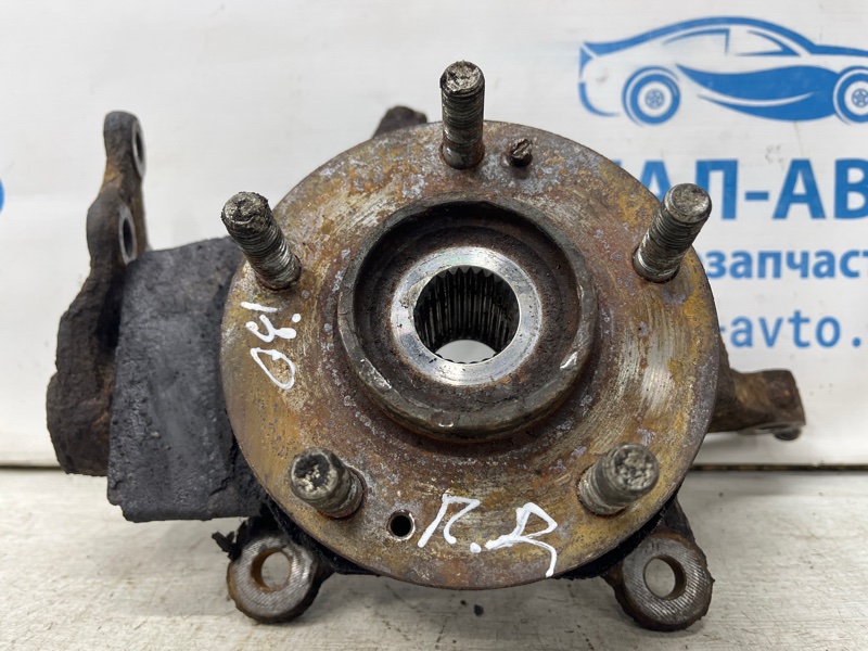 Кулак поворотный правый со ступицей Hyundai I30 2011-2017 GD 1.6 diesel D4FB 51716A6000 Б/У