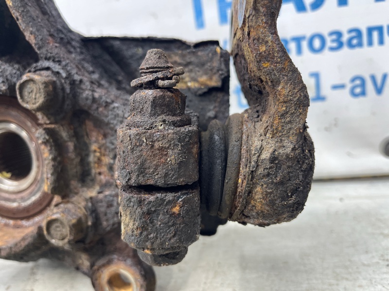 Кулак поворотный правый со ступицей Hyundai I30 GD 1.6 diesel D4FB