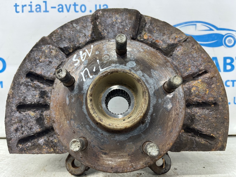 Кулак поворотный правый со ступицей Suzuki Grand Vitara 2005-2016 JT 2.0 Бензин J20A 4511165J00 Б/У