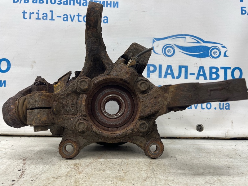 Кулак поворотный левый со ступицей I30 2011-2017 GD 1.6 diesel D4FB