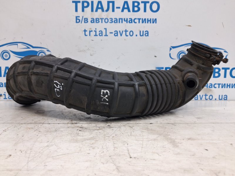 Патрубок воздушного фильтра Hyundai I30 2011-2017 GD 1.6 diesel D4FB 281381R200 Б/У