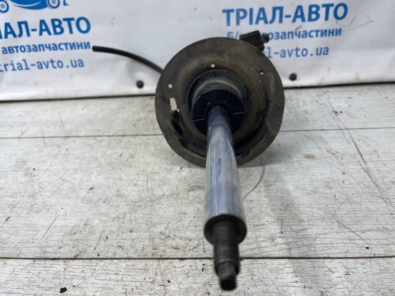 Амортизатор передний левый I30 2011-2017 GD 1.6 diesel D4FB