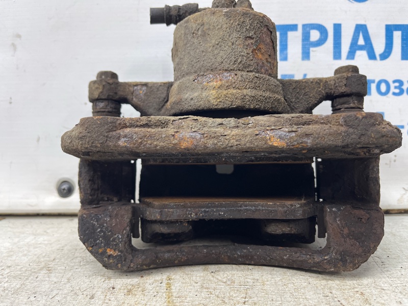 Суппорт передний левый Hyundai I30 GD 1.6 diesel D4FB