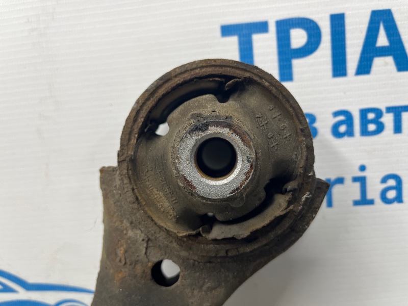 Рычаг правый Santa fe 2005-2012 CM 2.2 diesel D4HB