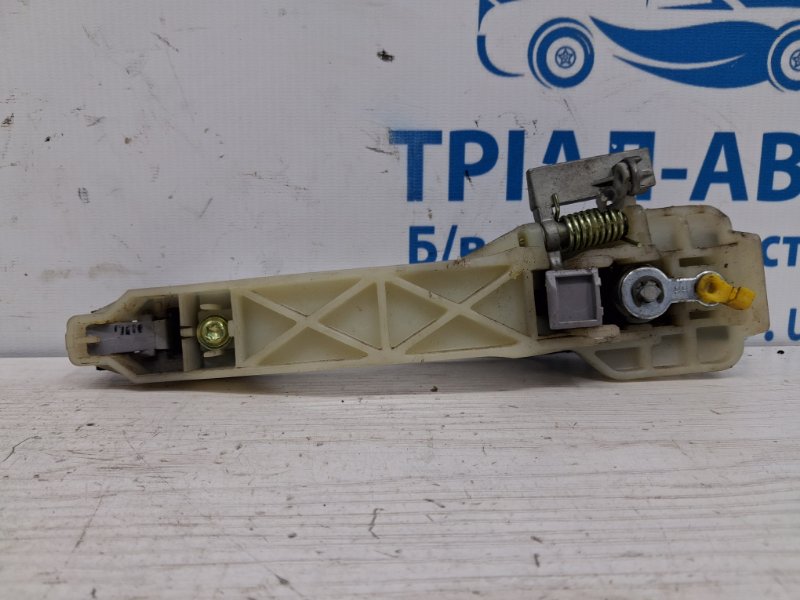 Ручка двери внешняя передняя правая Chevrolet Captiva C140 2.2 diesel Z22D1