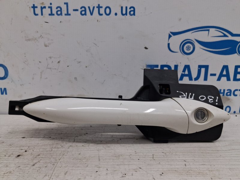 Ручка двери внешняя передняя правая Hyundai I30 2011-2017 GD 1.6 diesel D4FB 82661A6050 Б/У