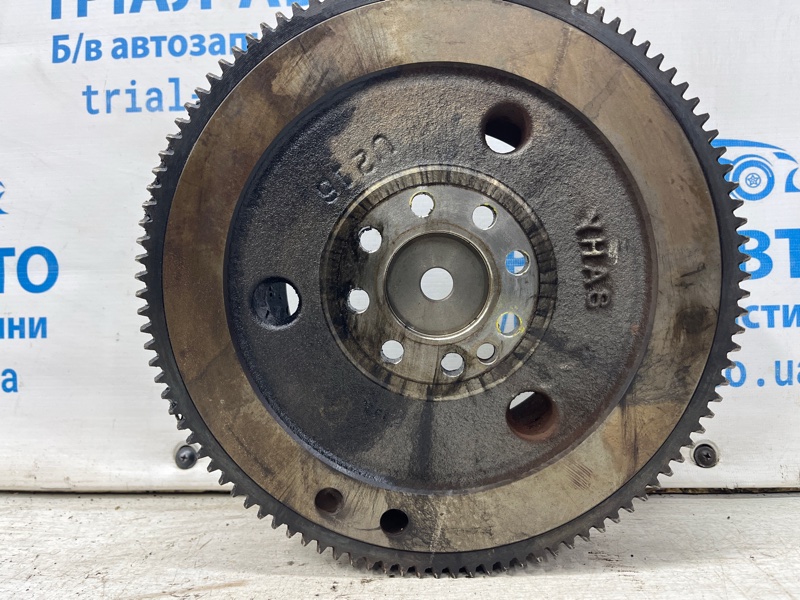 Маховик Hyundai I30 2011-2017 GD 1.6 diesel D4FB 232002A700 Б/У