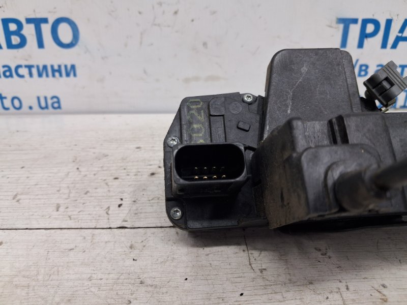 Замок двери передний левый Captiva 2006-2018 C140 2.2 diesel Z22D1