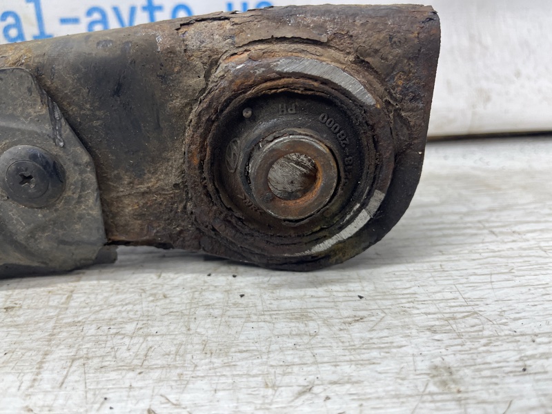 Рычаг задней подвески нижний поперечный (под пружину) правый Santa fe 2005-2012 CM 2.2 diesel D4HB