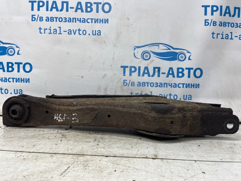 Рычаг задней подвески нижний поперечный (под пружину) левый Hyundai Santa fe 2005-2012 CM 2.2 diesel D4HB 552103J100 Б/У