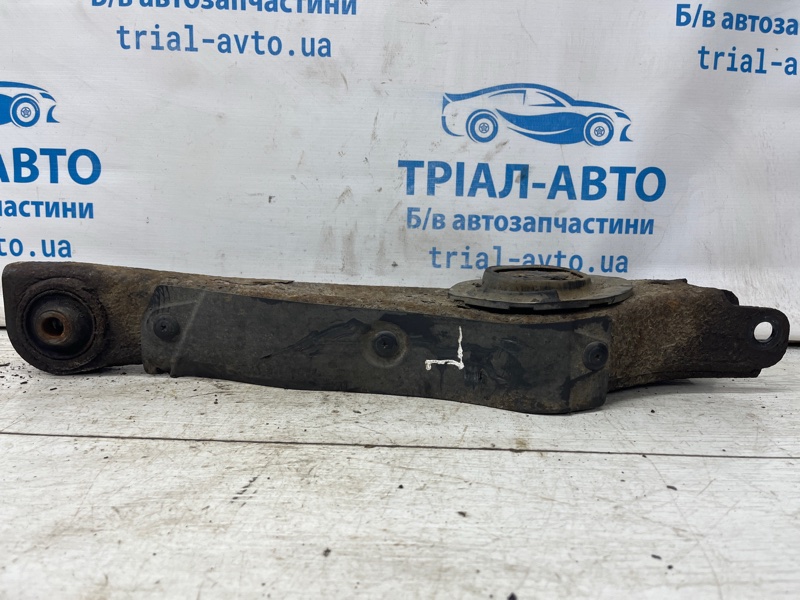Рычаг задней подвески нижний поперечный (под пружину) левый Hyundai Santa fe CM 2.2 diesel D4HB