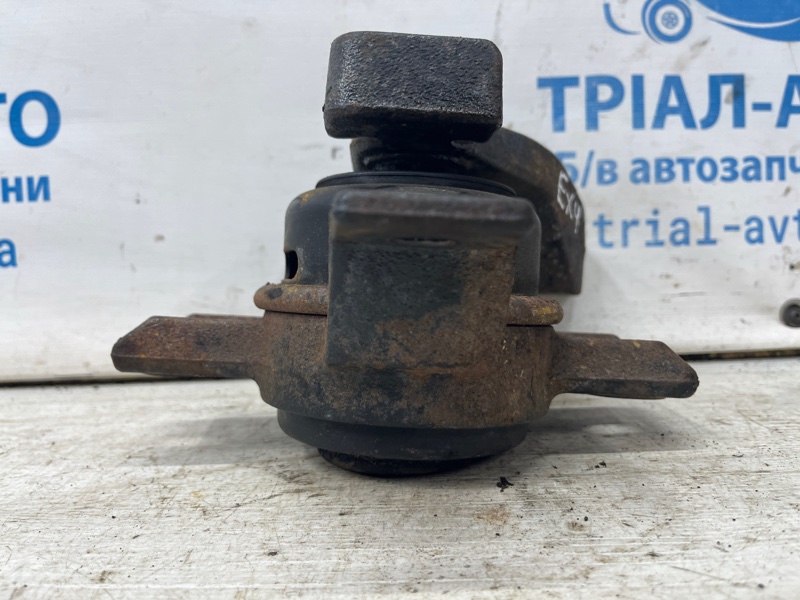 Подушка ДВС правая Hyundai Santa fe 2005-2012 CM 2.2 diesel D4HB 218102P100 Б/У