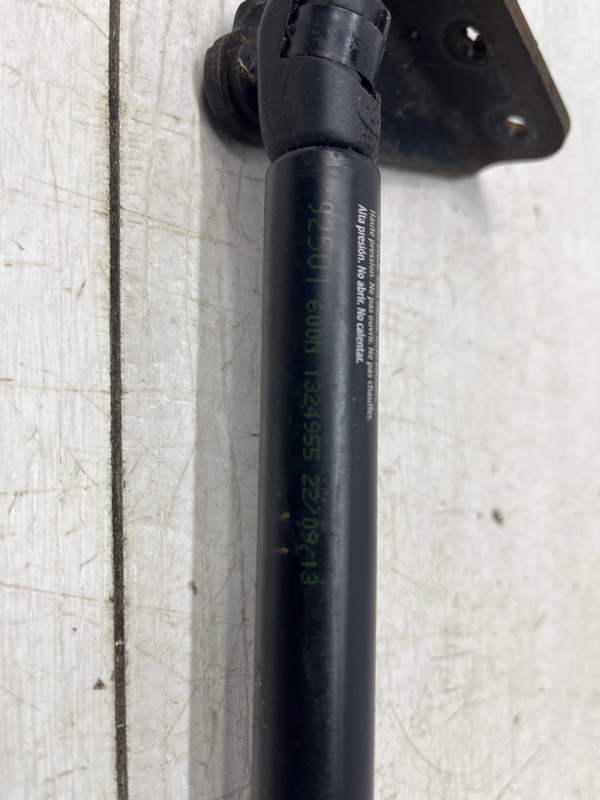 Амортизатор крышки багажника Sportage 2015-2022 QL 1.7 diesel D4FD