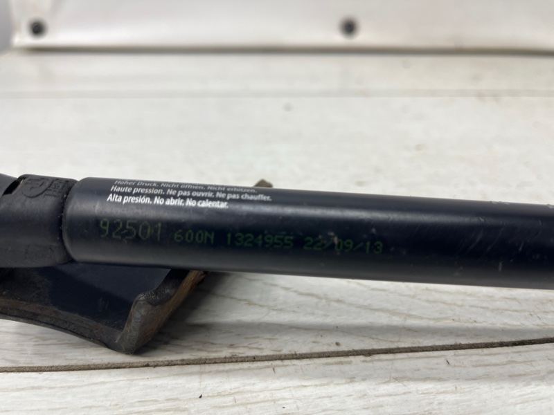 Амортизатор крышки багажника Sportage 2015-2022 QL 1.7 diesel D4FD