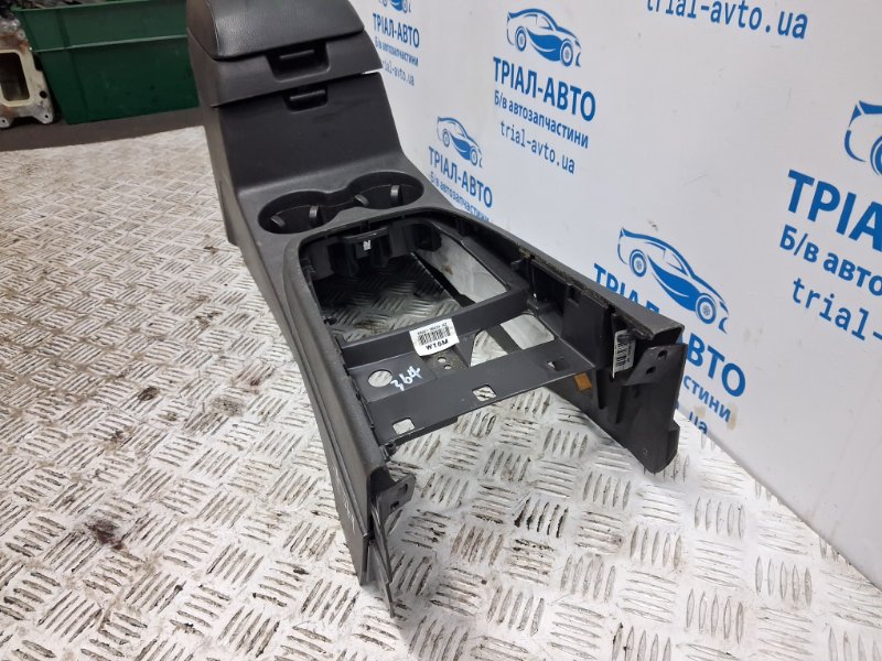 Подлокотник Santa fe 2005-2012 CM 2.2 diesel D4HB