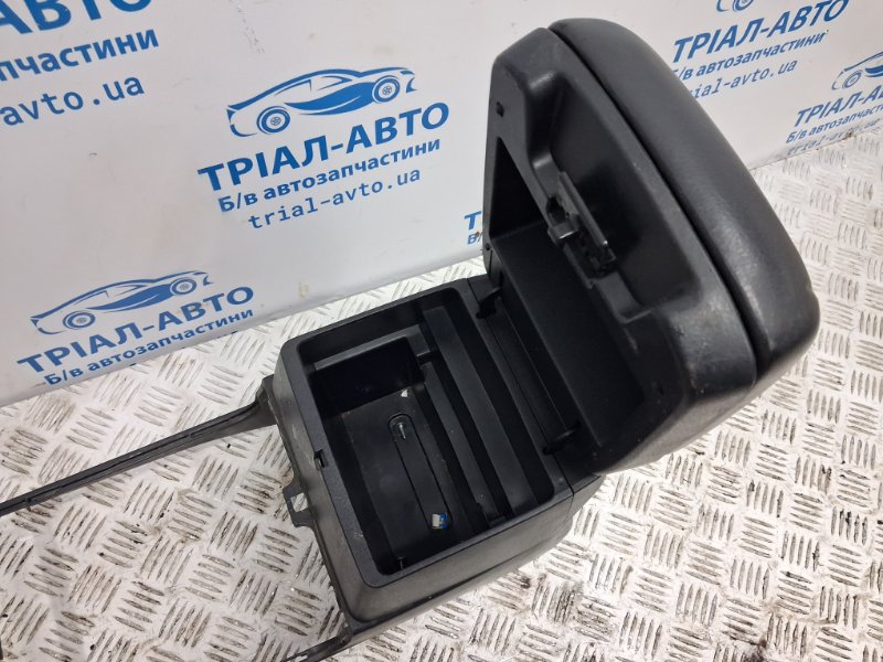 Подлокотник Grand Vitara 2005-2016 JT 2.0 Бензин J20A