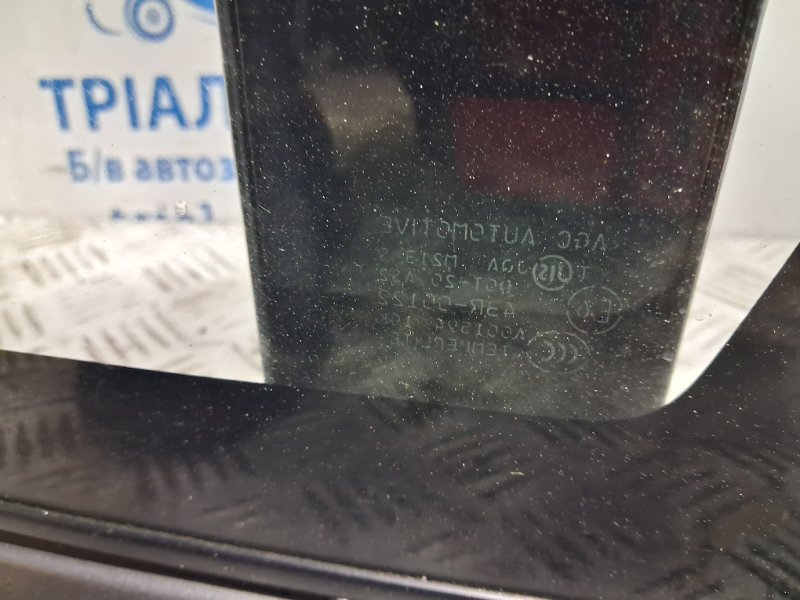 Стекло в кузов заднее правое Suzuki Grand Vitara JT 2.0 Бензин J20A