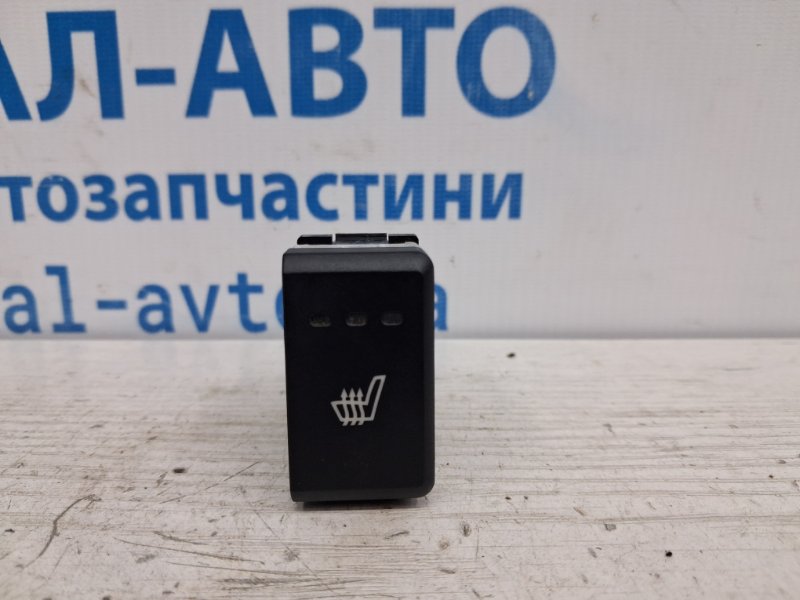 Кнопка подогрева Hyundai Santa fe 2005-2012 CM 2.2 diesel D4HB 936022B305CA Б/У