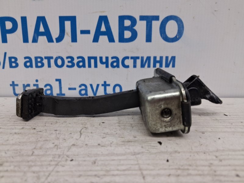 Ограничитель двери задний левый Kia Sportage 2015-2022 QL 1.7 diesel D4FD 79480F1000 Б/У