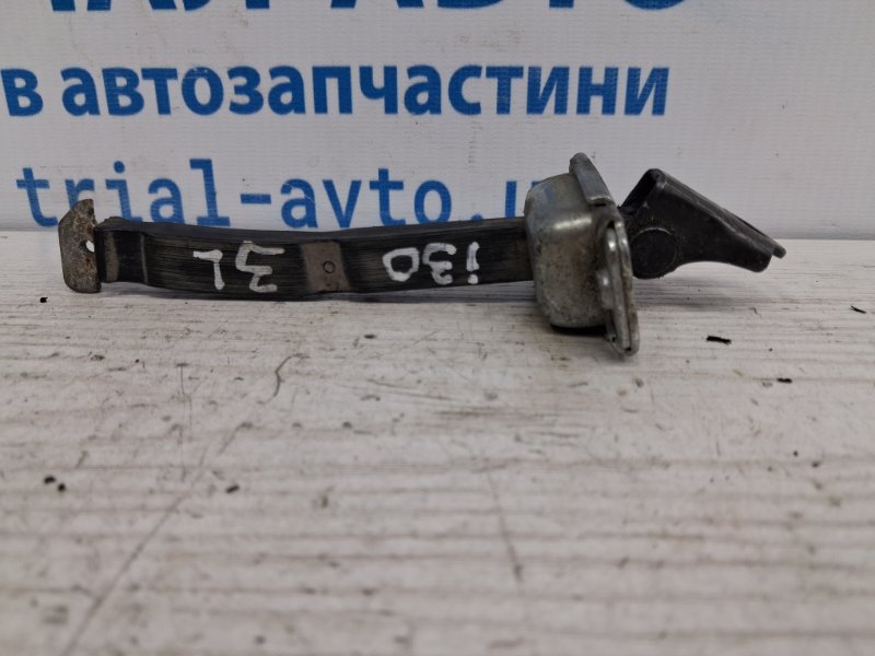 Ограничитель двери задний левый Hyundai I30 2011-2017 GD 1.6 diesel D4FB 79480A6000 Б/У