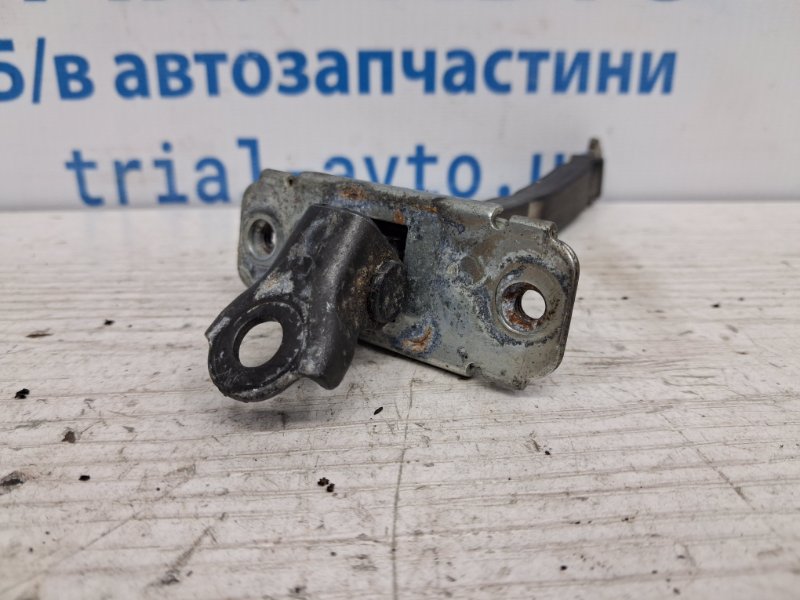 Ограничитель двери задний правый I30 2011-2017 GD 1.6 diesel D4FB