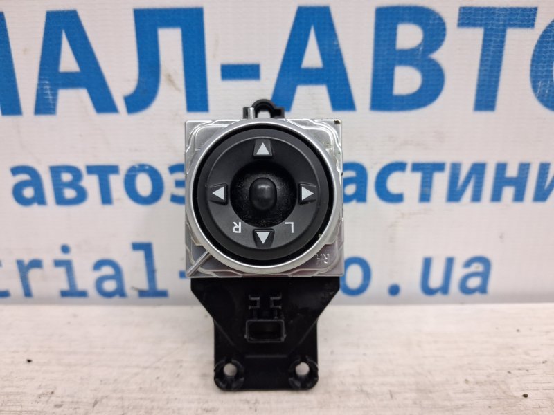 Корректор зеркал Hyundai I30 2011-2017 GD 1.6 diesel D4FB 93573A6920 Б/У