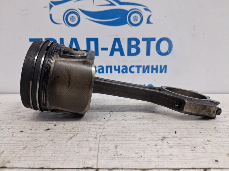 Поршень с шатуном Kia Sportage 2015-2022 QL 1.7 diesel D4FD 235102A400 Б/У