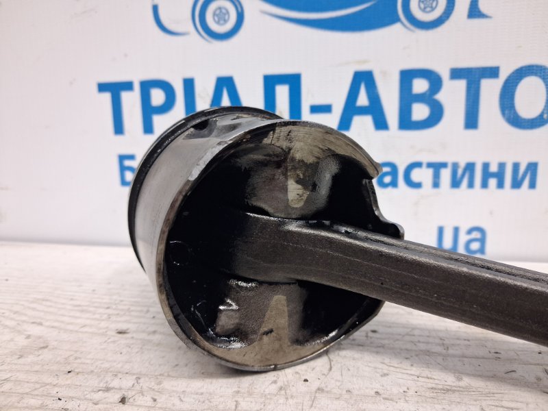 Поршень с шатуном Kia Sportage QL 1.7 diesel D4FD