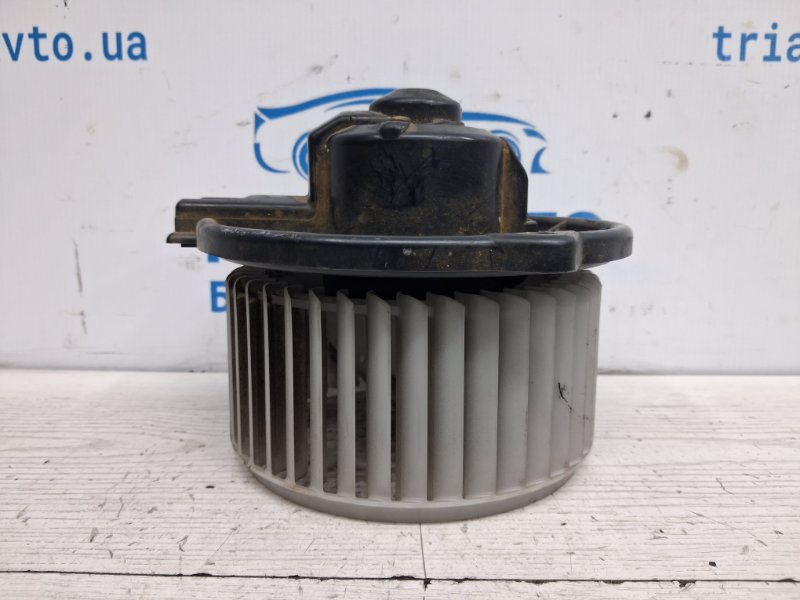 Моторчик печки Toyota Prado 2002-2009 J120 3.0 Diesel 1KDFTV 8710335040 Б/У