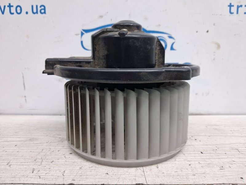 Моторчик печки Toyota Prado 2002-2009 J120 3.0 Diesel 1KDFTV 8710335040 Б/У