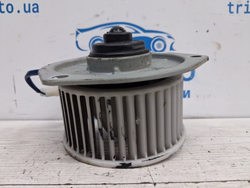 Моторчик печки Toyota Land Cruiser 1998-2007 J100 4.7 7802A136 Б/У