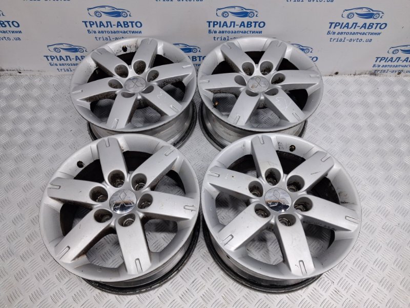 Диски титан комплект R17 Mitsubishi Pajero Wagon 1999-2006 3 3.2 Дизель 4M41 MN125546 Б/У