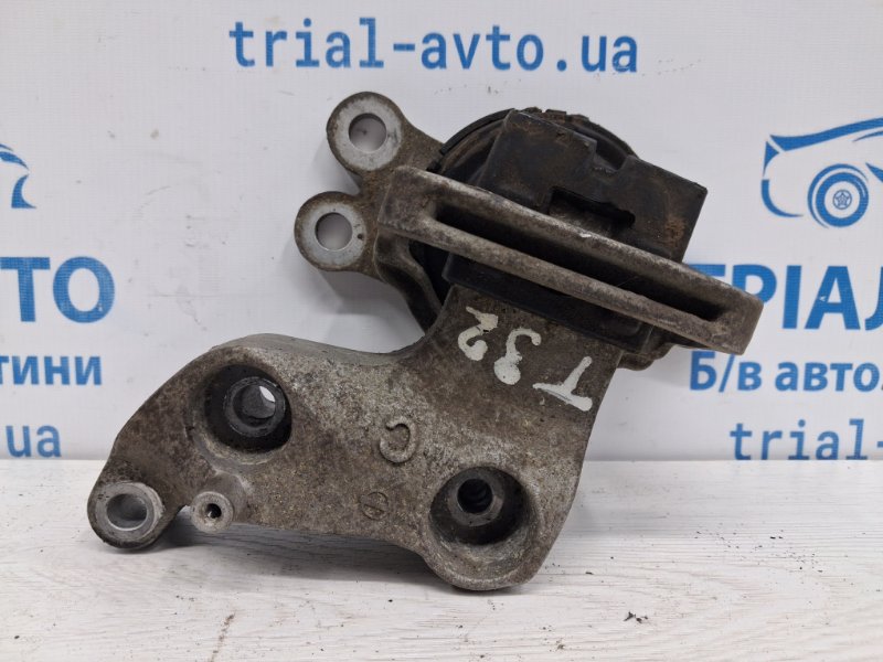 Подушка ДВС правая Nissan X-Trail T32 1.6 diesel R9M