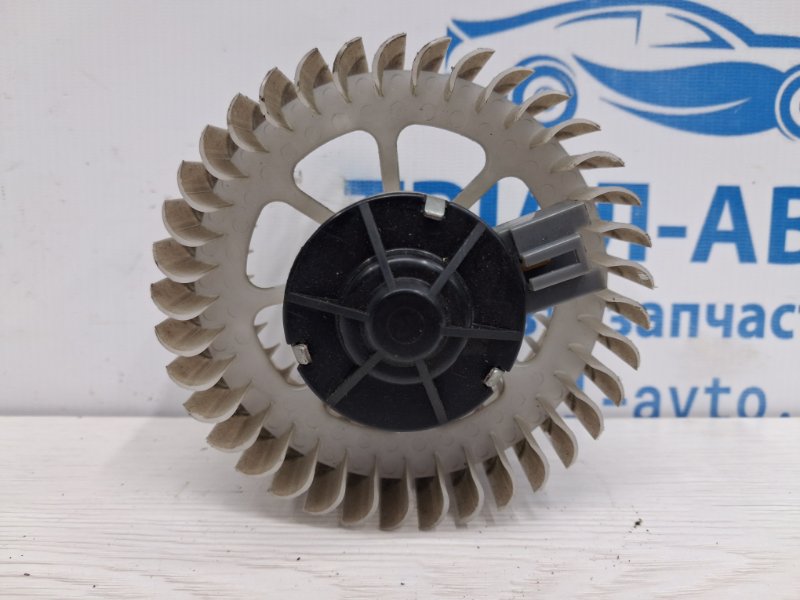 Моторчик печки Toyota Land Cruiser J100 4.7