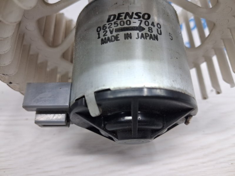 Моторчик печки Land Cruiser 1998-2007 J100 4.7