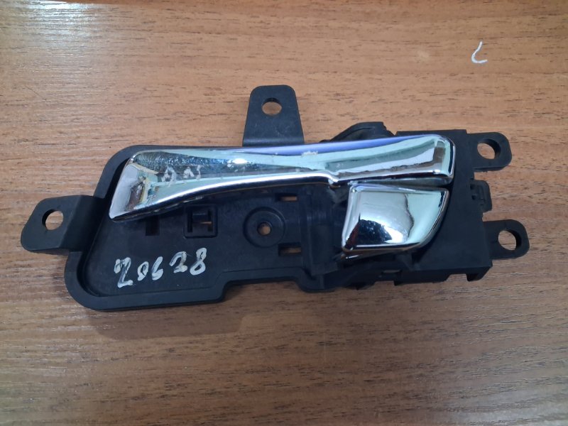 Ручка двери внутреняя задняя правая Hyundai Sonata 2010-2016 YF 2.4 826203S000 Б/У