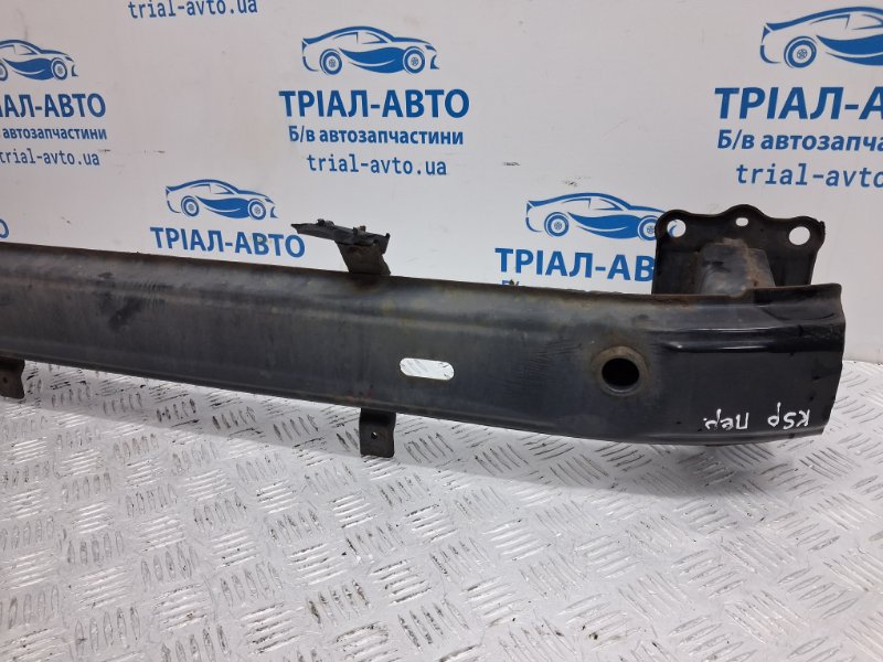 Усилитель бампера передний Kia Sportage SL 1.7 diesel D4FD