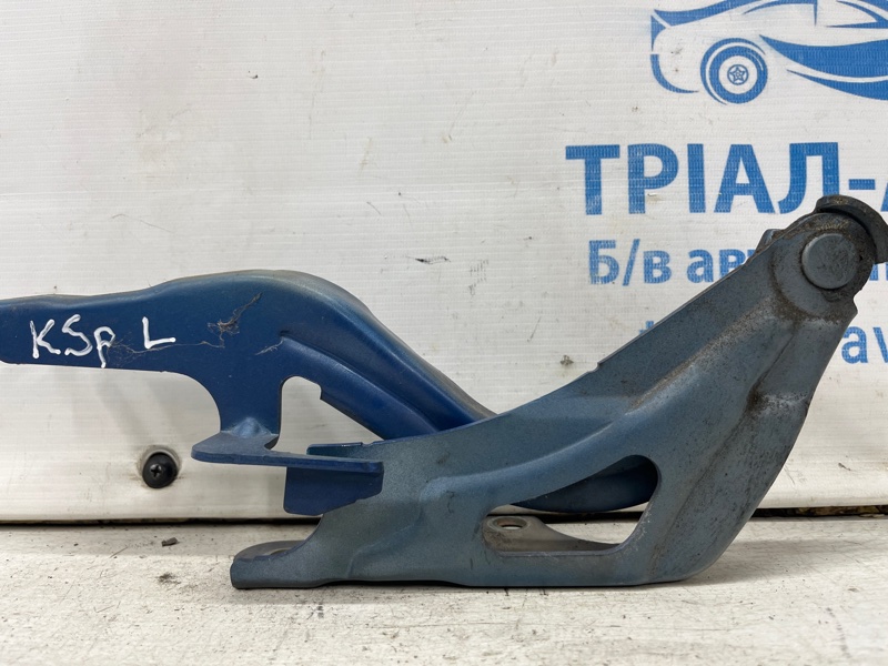 Петля капота левая Kia Sportage 2010-2016 SL 1.7 diesel D4FD 791103W000 Б/У