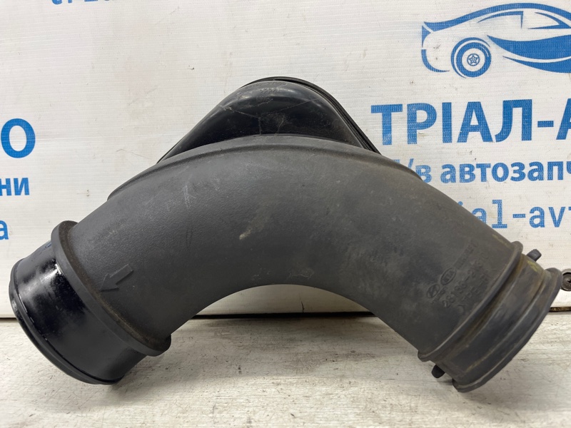 Патрубок воздушного фильтра Sportage 2010-2016 SL 1.7 diesel D4FD