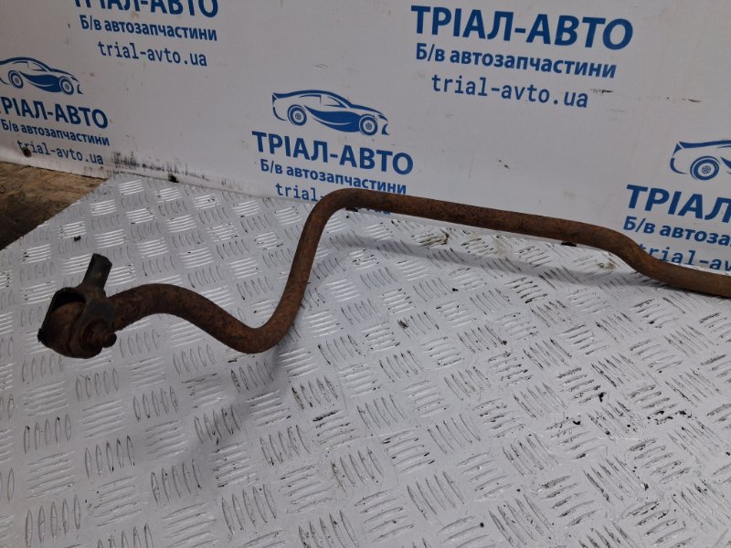 Стабилизатор задний Toyota Land Cruiser J100 4.7