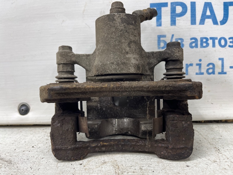 Суппорт задний правый Sportage 2010-2016 SL 1.7 diesel D4FD