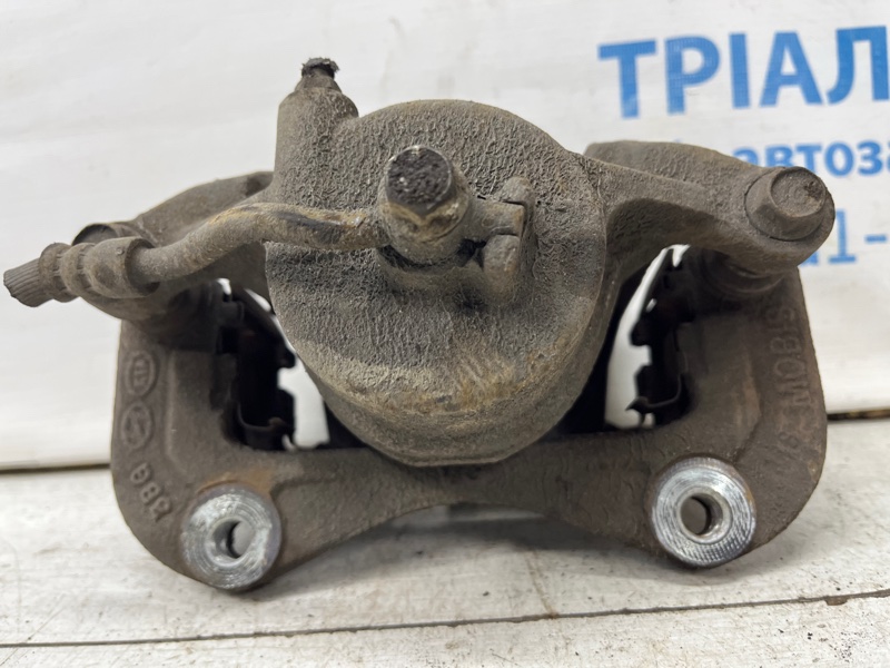 Суппорт передний левый Kia Sportage SL 1.7 diesel D4FD