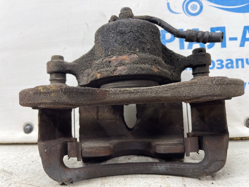 Суппорт передний правый Sportage 2010-2016 SL 1.7 diesel D4FD Суппорт передний правый Sportage 2010-2016 SL 1.7 diesel D4FD