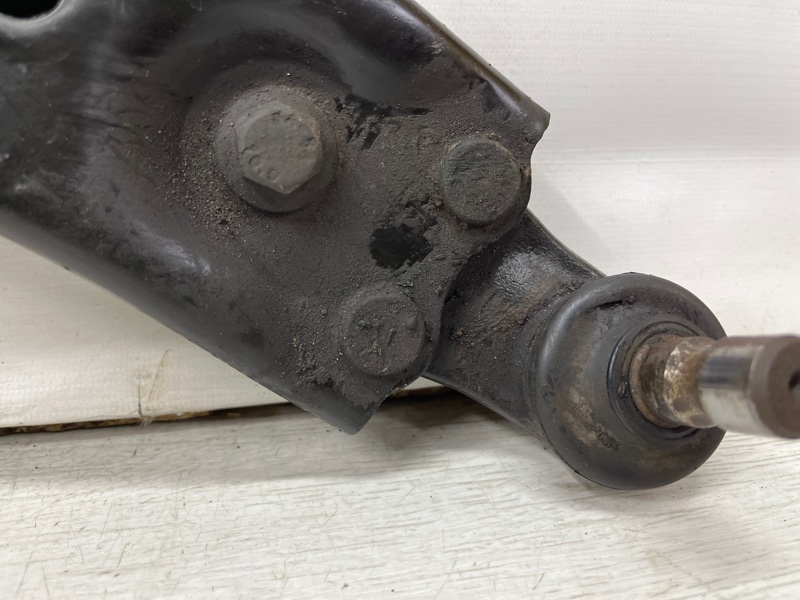 Рычаг передний нижний правый Kia Sportage SL 1.7 diesel D4FD