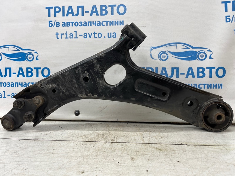 Рычаг передний нижний правый Sportage 2010-2016 SL 1.7 diesel D4FD