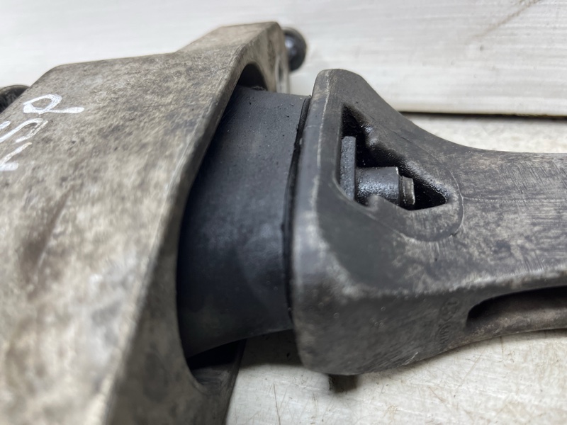 Подушка ДВС Sportage 2010-2016 SL 1.7 diesel D4FD