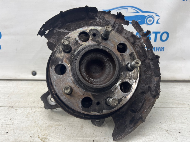 Цапфа задняя левая со ступицей Kia Sportage 2010-2016 SL 1.7 diesel D4FD 527103W000 Б/У