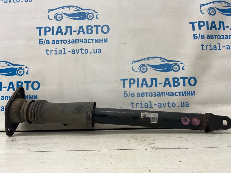 Амортизатор задний Kia Sportage 2010-2016 SL 1.7 diesel D4FD 553112Y350 Б/У